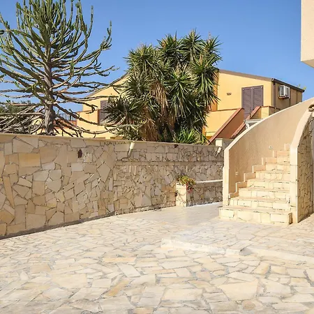 Beautiful In With House Sea View Holiday home Ragusa